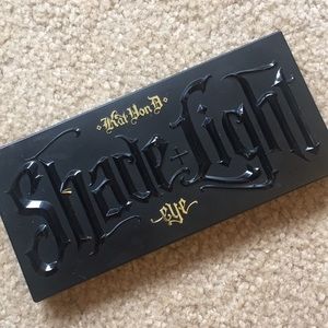 Kat Von D Shade & Light Eye Palette